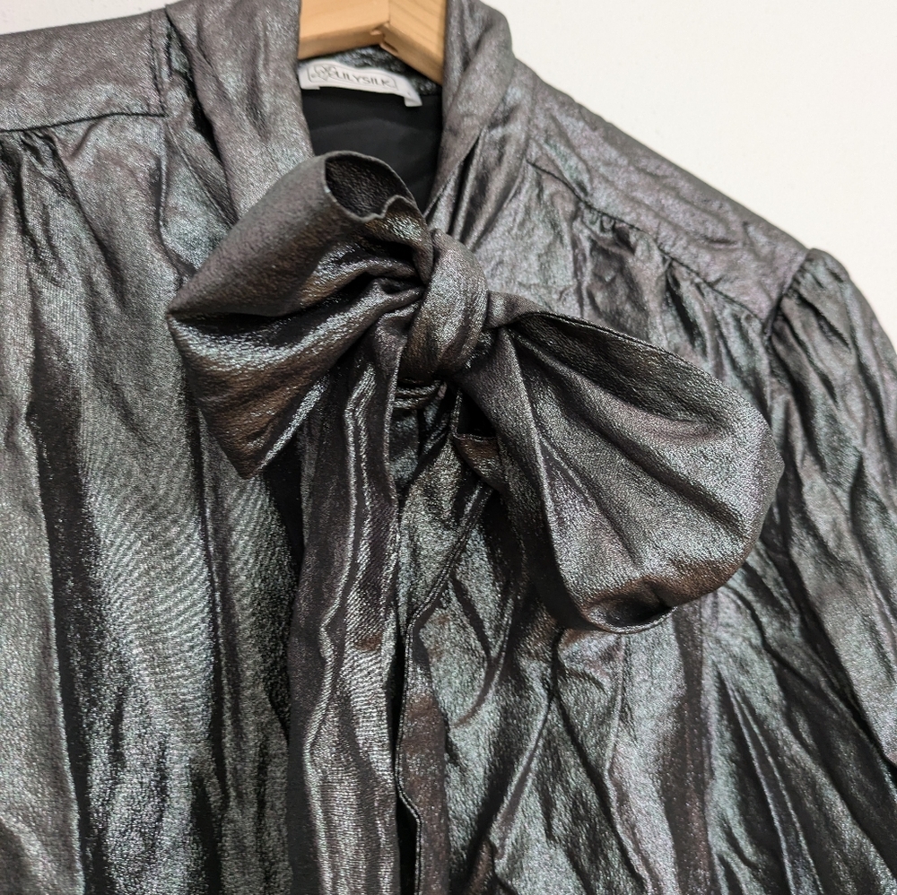 NWOT Lilly Silk button up blouse